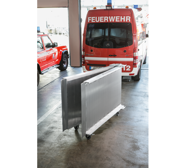 Hinged loading bridge | © MUNK GmbH