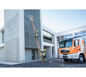 Wooden extension ladder during fire drill | © MUNK GmbH