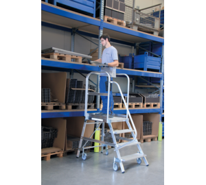 Pf. stairs, 1-sided acc.w. castors&handrails, app. | © MUNK GmbH