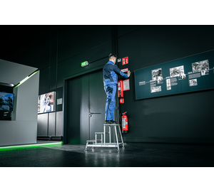 Work platform rigid 3 steps, app. | © MUNK GmbH